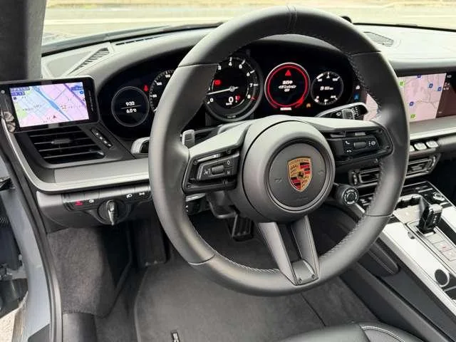 Porsche 911 2024 — миниатюра 5
