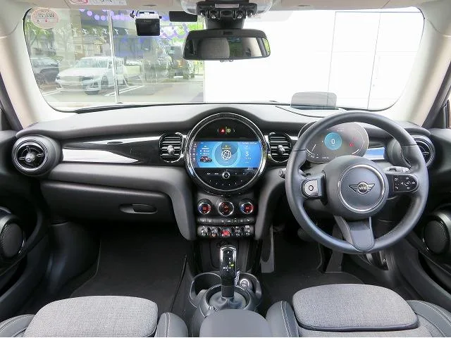 MINI MINI COOPER S CLASSIC TRIM 2023 — миниатюра 2