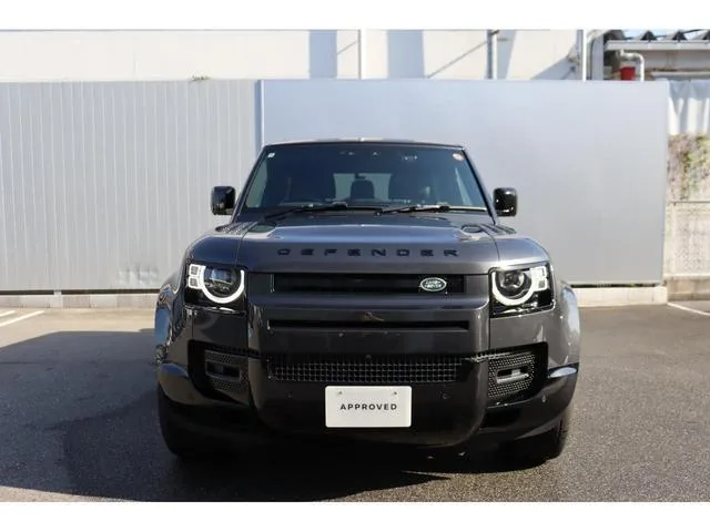 Land Rover Defender 90X-DYNAMIC SE D300 2024 — миниатюра 2