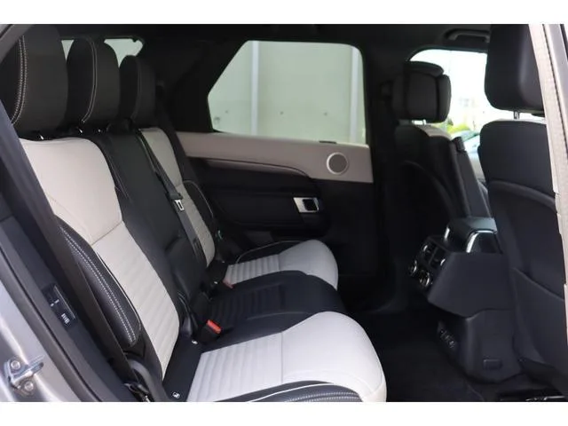 Land Rover DISCOVERY METROPOLITAN EDITION D300 2024 — миниатюра 4