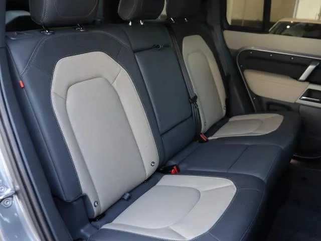 Land Rover DEFENDER 110 EASTNOR EDITION 2023 — миниатюра 2