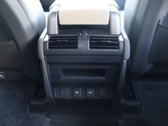 Land Rover DEFENDER 110 EASTNOR EDITION 2023 — миниатюра 4