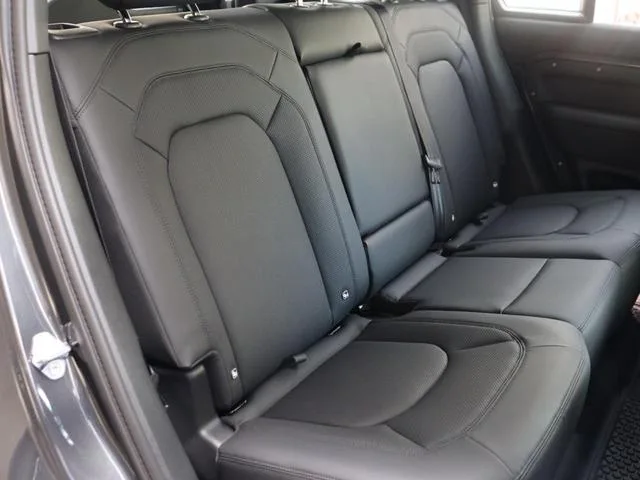 Land Rover Defender 110S D350 2025 — миниатюра 2