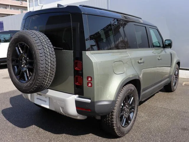 Land Rover Defender 110S D350 2025 — миниатюра 3