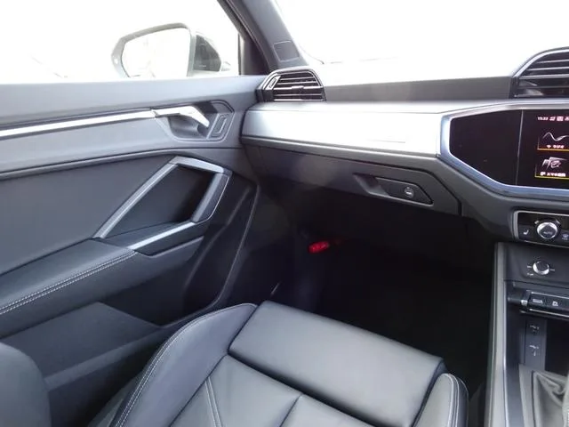 Audi Q3 35 TFSI S LINE 2023 — миниатюра 4