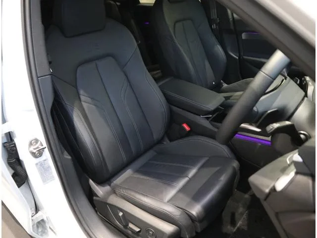 Audi A5 AVANT TFSI QUATTRO 150KW S LINE PACKAGE 2025 — миниатюра 2