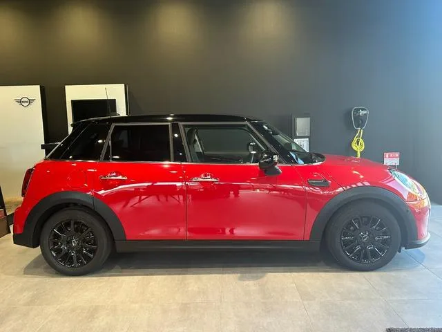 MINI MINI COOPER CLASSIC TRIM 2022 — миниатюра 3