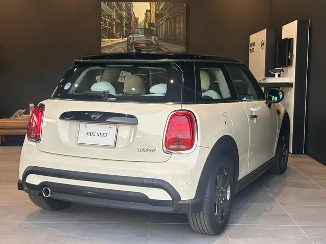 MINI MINI COOPER CLASSIC TRIM 2022 — миниатюра 2