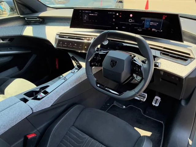 Peugeot 3008 GT HYBRID ALCANTARA PACKAGE 2025 — миниатюра 5
