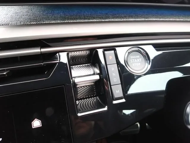 Peugeot 3008 GT HYBRID ALCANTARA PACKAGE 2025 — миниатюра 5
