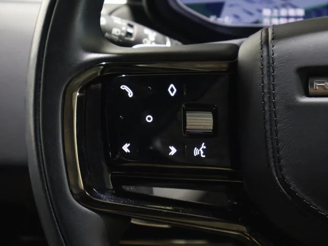 Land Rover Range Rover Sport DYNAMIC SE 300PS 2023 — миниатюра 5