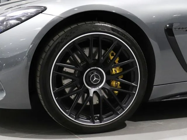 Mercedes Amg GT 63 4MATIC+ COUPE 2024 — миниатюра 3