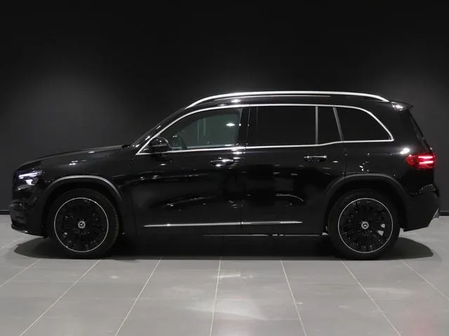 Mercedes-Benz GLB-Class GLB180 URBAN STARS 2025 — миниатюра 5