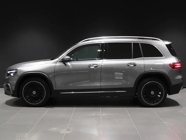 Mercedes-Benz GLB-Class GLB180 URBAN STARS 2026 — миниатюра 5