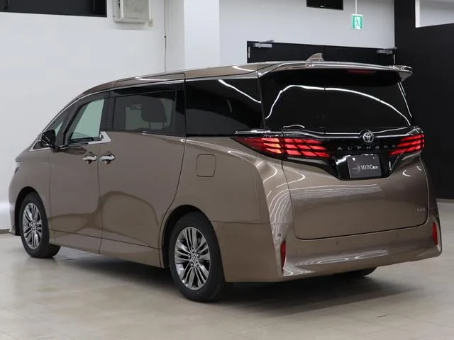 Toyota ALPHARD HYBRID Z 2025 — миниатюра 5