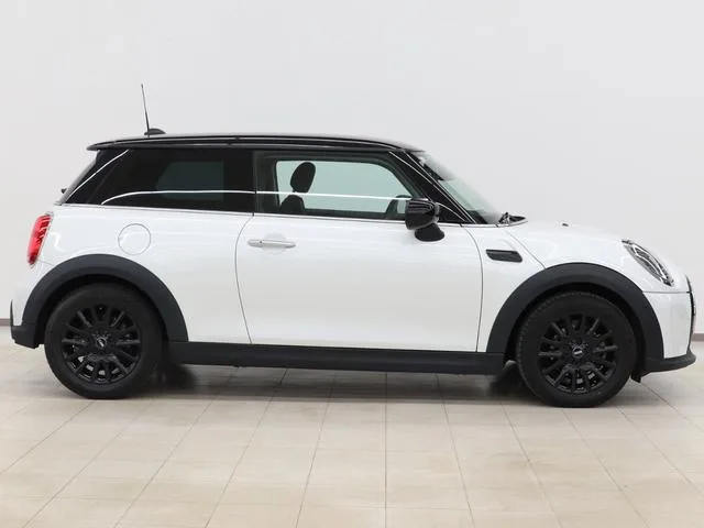 MINI MINI COOPER PREMIUM PLUS PACKAGE CLASSIC TRIM 2023 — миниатюра 4