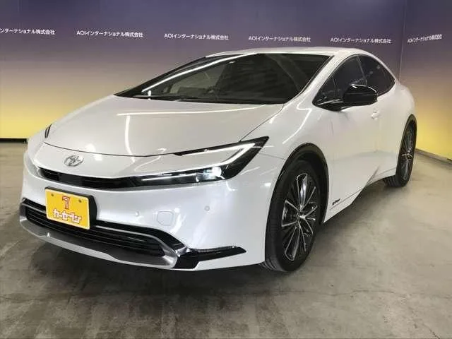 Toyota Prius Z 2023 — миниатюра 2