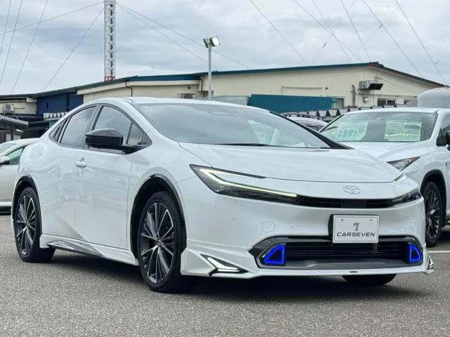 Toyota Prius Z 2023 — миниатюра 3
