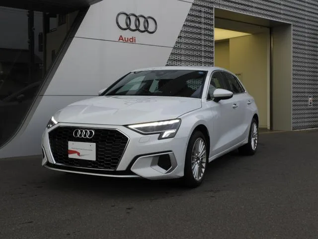 Audi A3 SPORTBACK 30 TFSI ADVANCED 2024 — фото 1, купить с доставкой в Москву