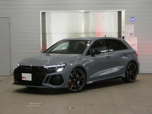 Audi RS3 SPORTBACK BASE GRADE 2024 — фото 1, купить с доставкой в Москву