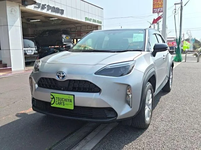 Toyota YARIS CROSS HYBRID G 2022 — фото 1, купить с доставкой в Москву