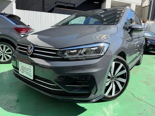 Volkswagen GOLF TOURAN TSI R LINE 2022 — фото 1, купить с доставкой в Москву