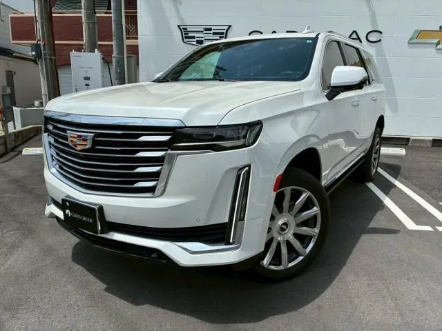 Cadillac CADILLAC ESCALADE PLATINUM 2022 — фото 1, купить с доставкой в Москву