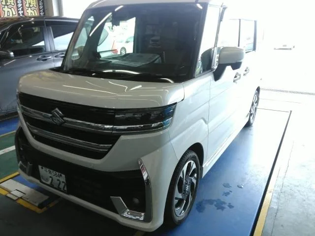 Suzuki SPACIA CUSTOM HYBRID XS 2024 — фото 1, купить с доставкой в Москву