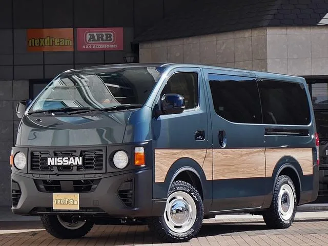 Nissan CARAVAN LONG PREMIUM GX OUTDOOR BLACK EDITION 2026 — фото 1, купить с доставкой в Москву