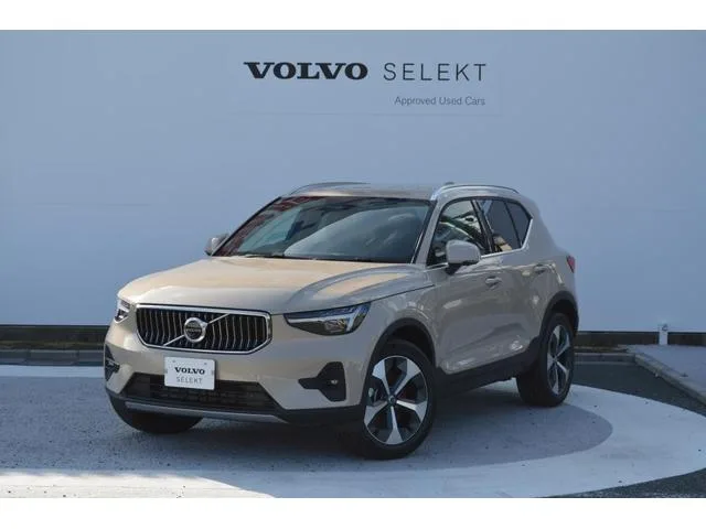 Volvo XC40 ULTRA B4 AWD 2025 — фото 1, купить с доставкой в Москву