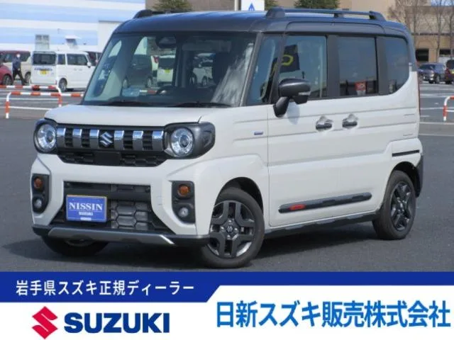 Suzuki SPACIA GEAR HYBRID XZ 2024 — фото 1, купить с доставкой в Москву