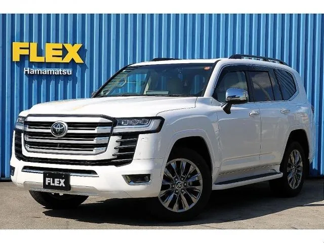 Toyota LAND CRUISER ZX 2024 — фото 1, купить с доставкой в Москву