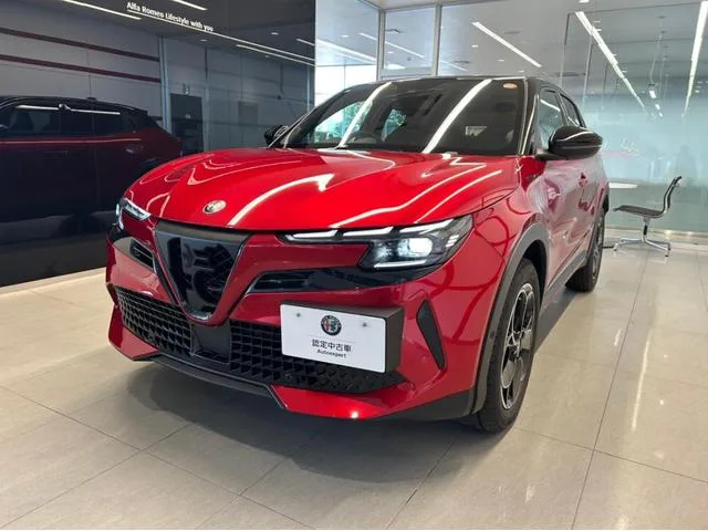 Alfa Romeo JUNIOR IBRIDA SPECIALE 2025 — фото 1, купить с доставкой в Москву