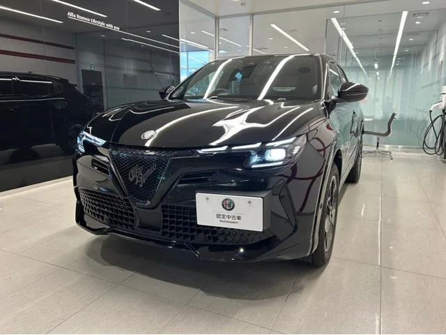 Alfa Romeo JUNIOR IBRIDA PREMIUM 2025 — фото 1, купить с доставкой в Москву