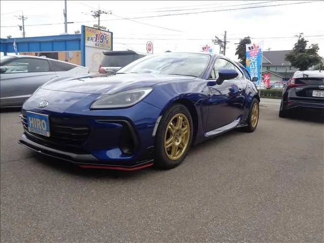 Subaru BRZ R 2022 — фото 1, купить с доставкой в Москву