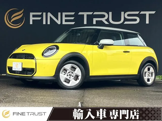 MINI MINI COOPER C CLASSIC TRIM 2024 — фото 1, купить с доставкой в Москву