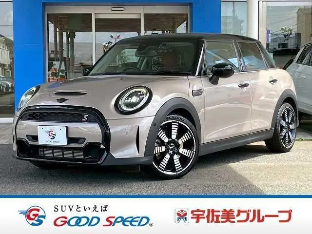 MINI MINI COOPER S 2023 — фото 1, купить с доставкой в Москву