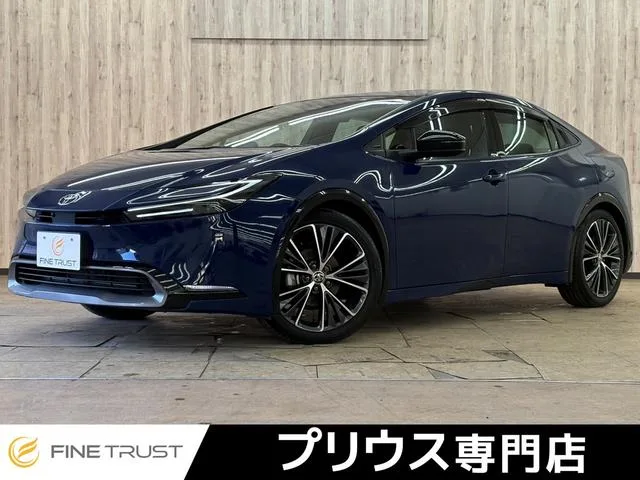 Toyota PRIUS Z 2023 — фото 1, купить с доставкой в Москву