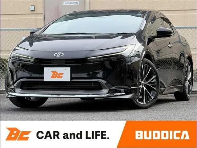 Toyota Prius Z 2024 — фото 1, купить с доставкой в Москву