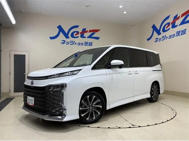 Toyota VOXY HYBRID S-Z 2024 — фото 1, купить с доставкой в Москву