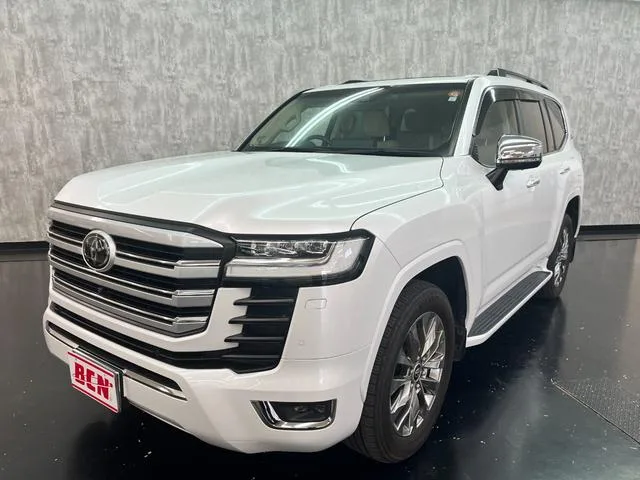 Toyota LAND CRUISER ZX 2023 — фото 1, купить с доставкой в Москву