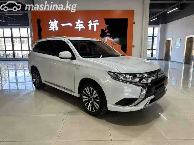 Mitsubishi Outlander 2022 — фото 1, купить с доставкой в Москву