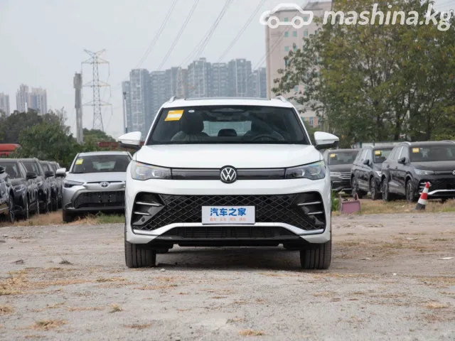 Volkswagen Tiguan 2025 — фото 1, купить с доставкой в Москву