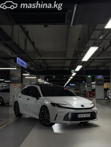 Toyota Camry 2025 — фото 1, купить с доставкой в Москву
