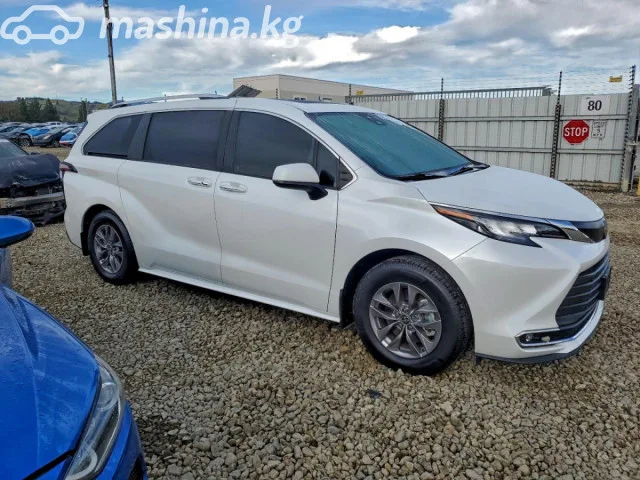 Toyota Sienna 2022 — фото 1, купить с доставкой в Москву
