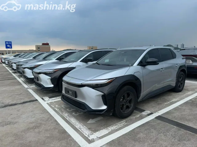 Toyota Bz4X 2023 — фото 1, купить с доставкой в Москву