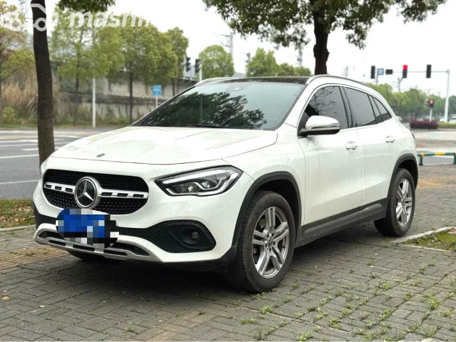 Mercedes-Benz GLA 2023 — фото 1, купить с доставкой в Москву