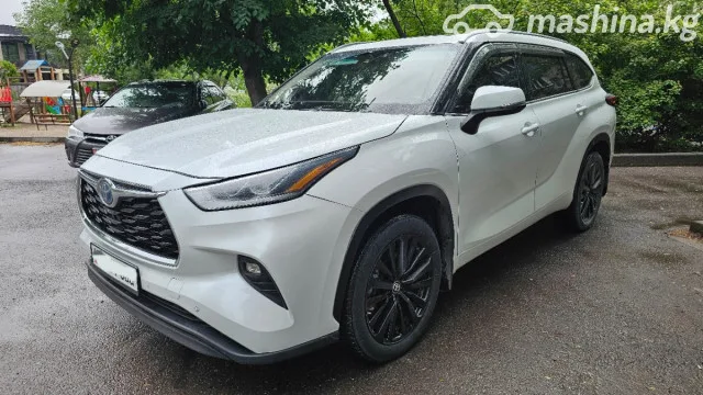 Toyota Highlander 2023 — фото 1, купить с доставкой в Москву