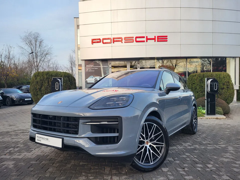 Porsche Cayenne 2024 — фото 1, купить с доставкой в Москву