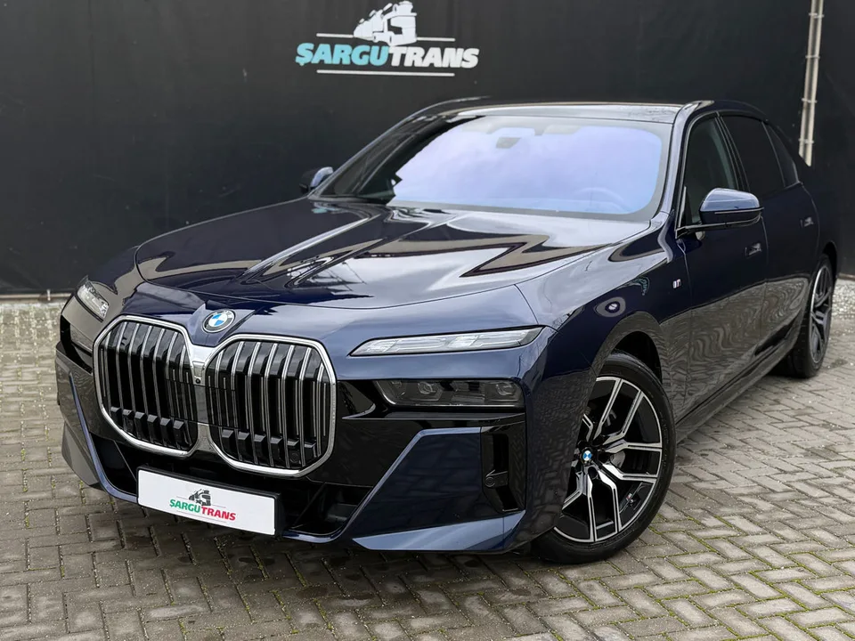 BMW 7 Series 2025 — фото 1, купить с доставкой в Москву